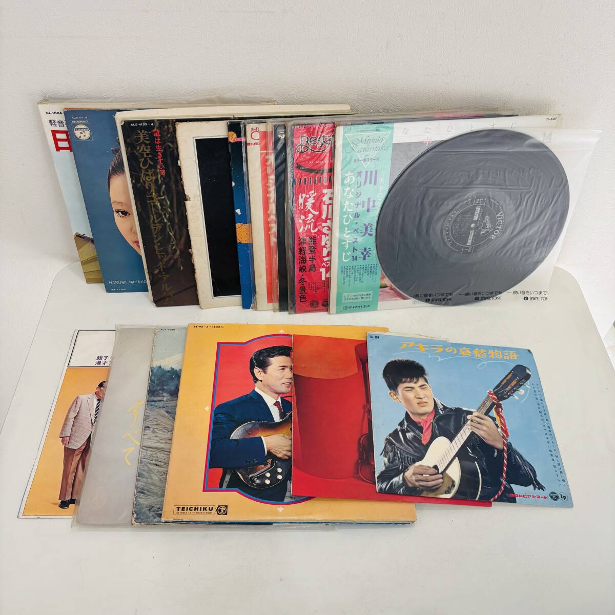 LP レコード 18枚 まとめ 美空ひばり 美川憲一 石川さゆり 八代亜紀 川中美幸 都はるみ 日本歌謡曲全集 東西奇席 他 on342M拍卖