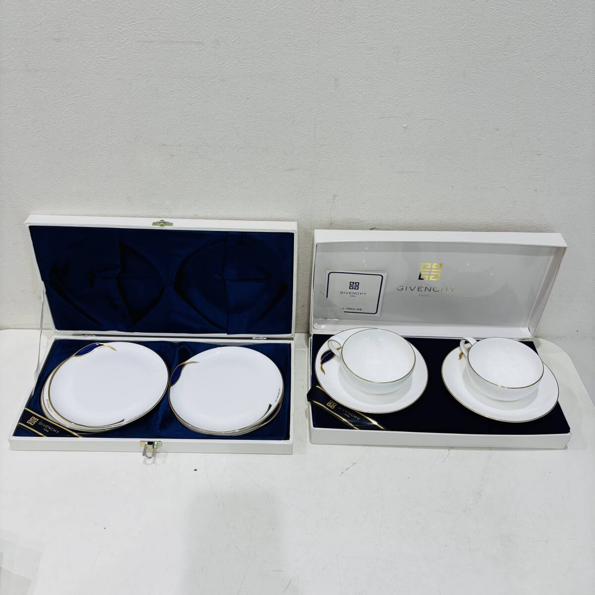 未使用 2点 まとめ GIVENCHY ジバンシィ カップ&ソーサー 2客 皿 5枚 セット プレート ティーセット 食器 保管品 on345M拍卖