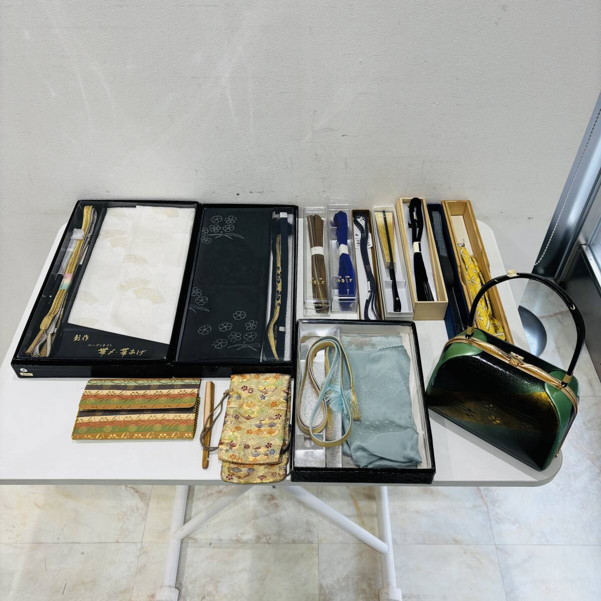 和装小物 14点 まとめ 帯締め 帯揚げ 扇子 古帛紗 袋 バッグ 他 和服 着物 和装 浴衣 ジャンク NC2421M拍卖