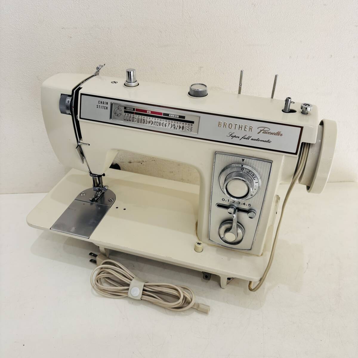 BROTHER ブラザー Pacesetter ペースセッター ミシン ZZ2-B702F 手芸 手工芸 ハンドクラフト 通電のみ ジャンク NC2425M拍卖