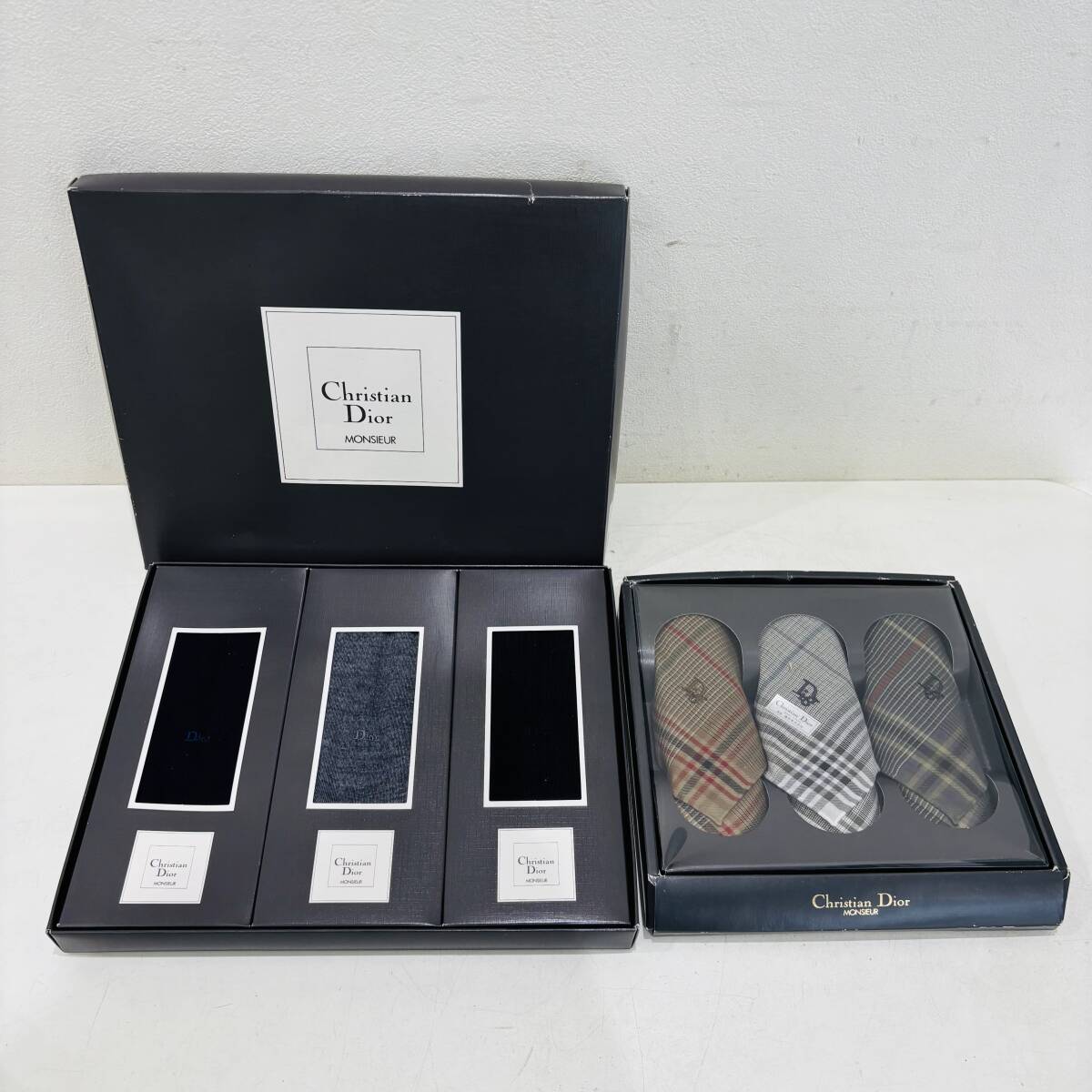 未使用 Christian Dior クリスチャンディオール チェック柄 ハンカチ 靴下 3枚セット メンズ ファッション小物 保管品 D106M拍卖