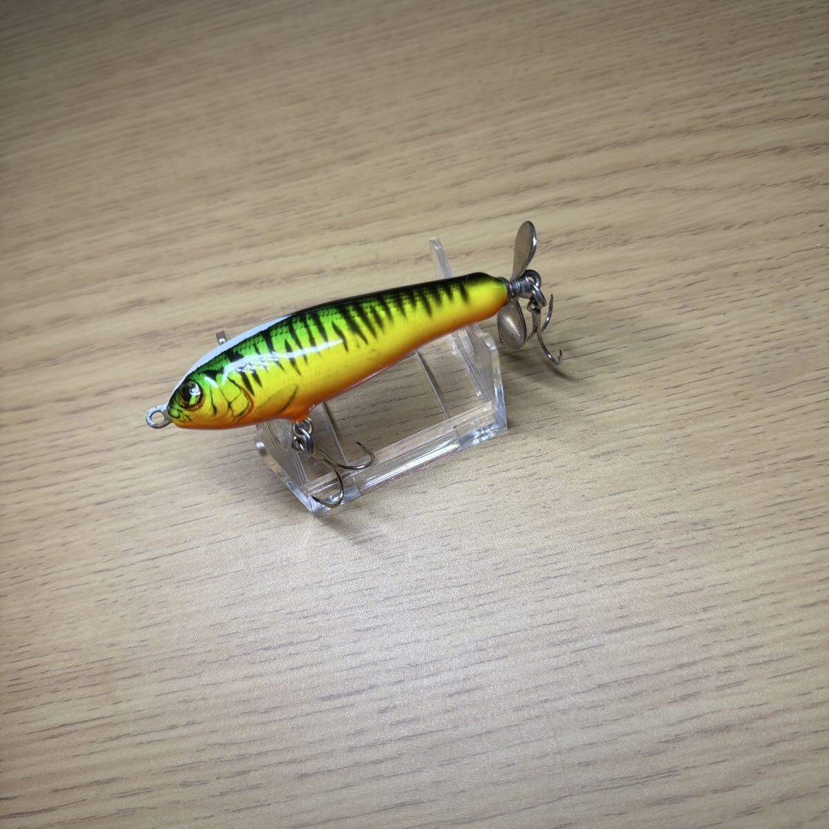 バグリー マイティーミノー スピナーテール ラインアイ、フロント真鍮(ID05410)拍卖