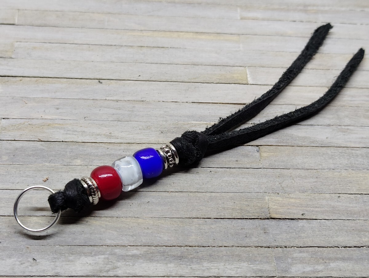 アンティークビーズ ホワイトハーツ ファスナー引き手 キーホルダー バッグ ポーチ ヴェネチアン拍卖