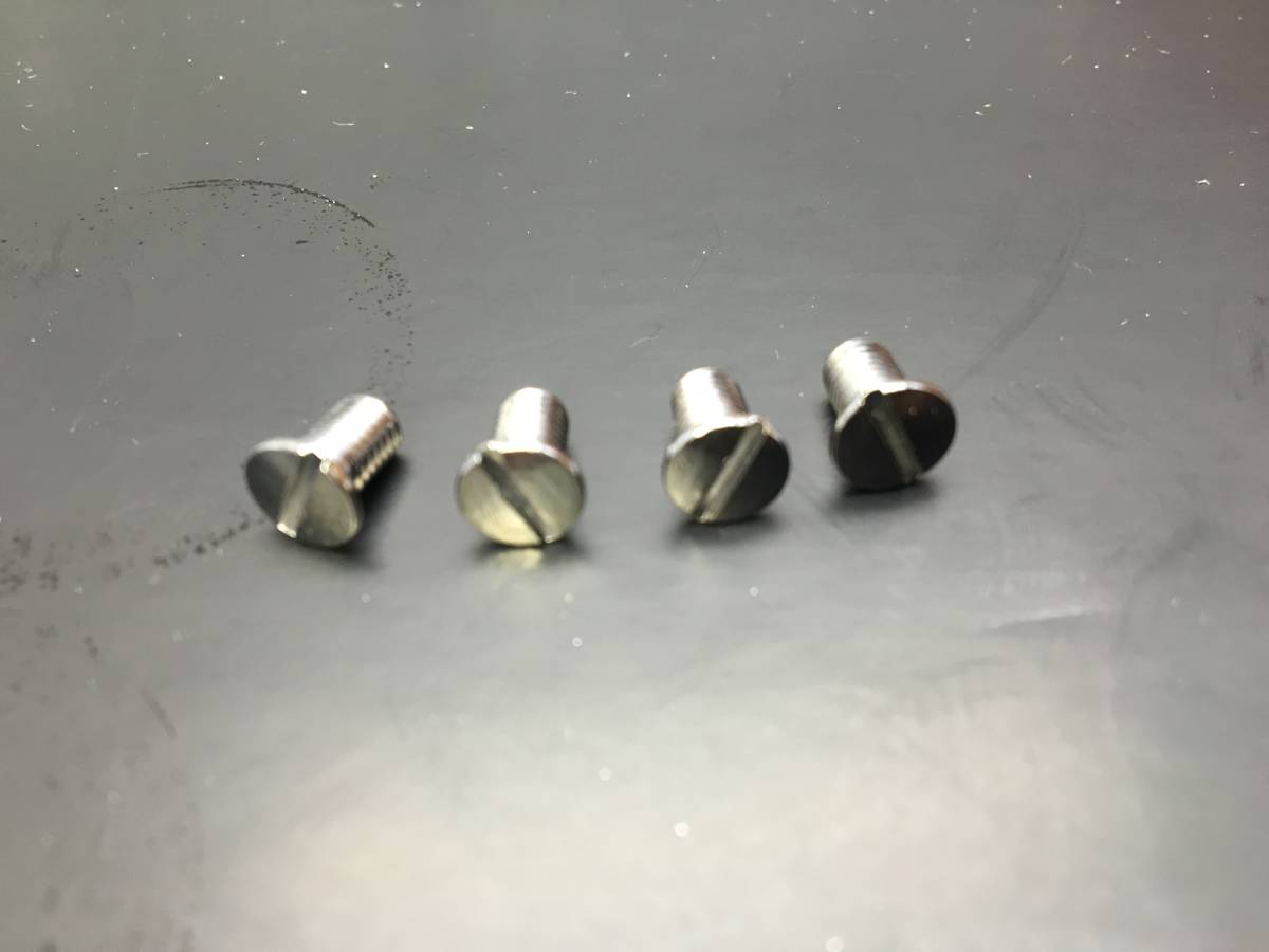 工業用ミシン 部品 ミシンパーツ 針板止ねじ 4個セット 即決拍卖