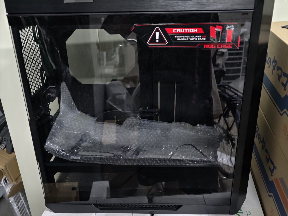 ROG STRIX HELIOS GX601 PCケース拍卖