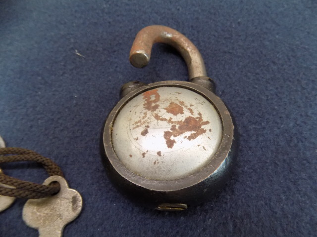 錠前 アンティーク 古い鍵 太鼓錠 時代物 お宝拍卖