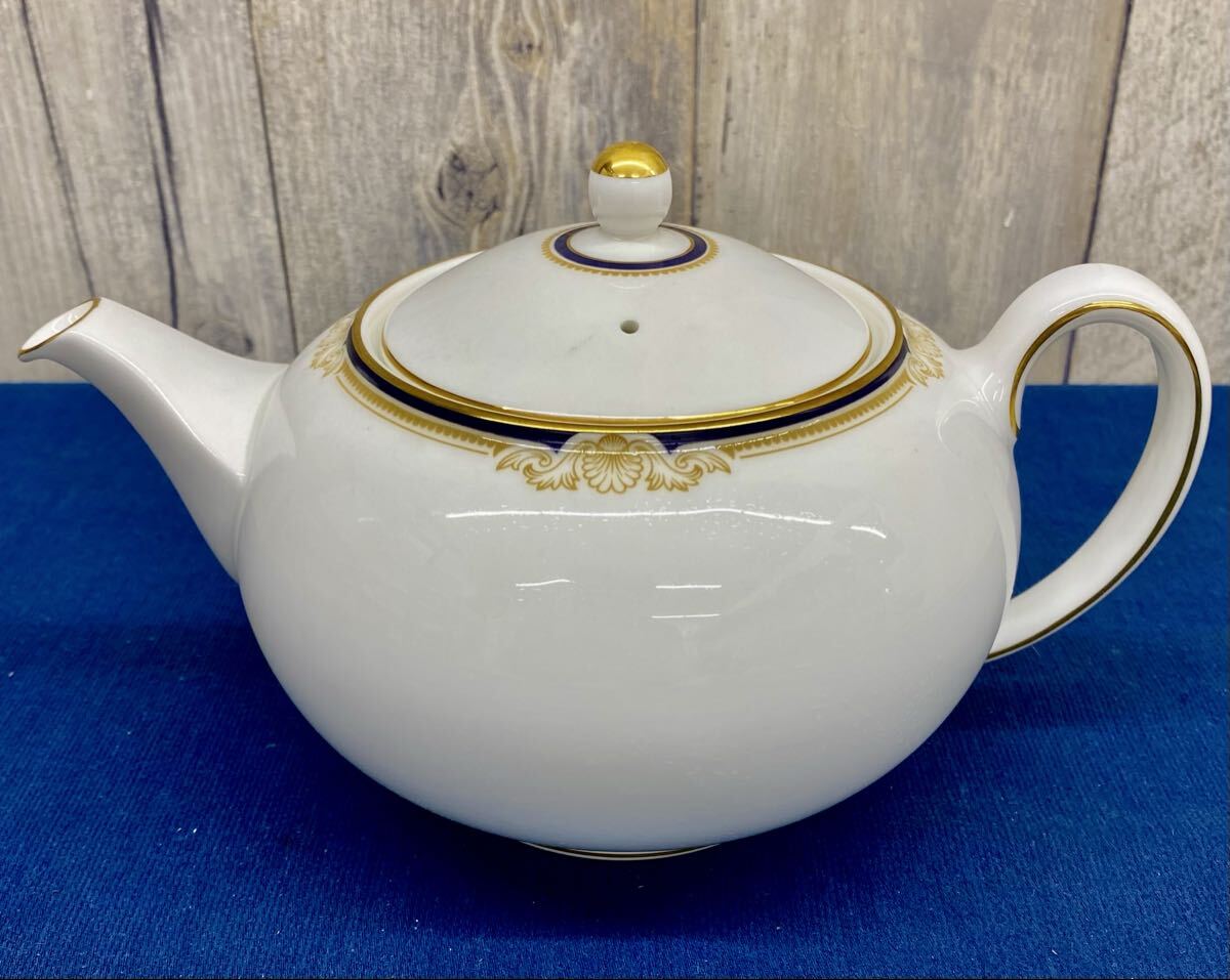 〈N9100〉 WEDGWOOD ウェッジウッド ティーポット 茶器 金彩 洋食器 ポット 箱無し拍卖
