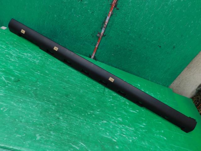 タフト 6BA-LA900S 左サイドステップ G KF-VE T34 76902-B2010拍卖