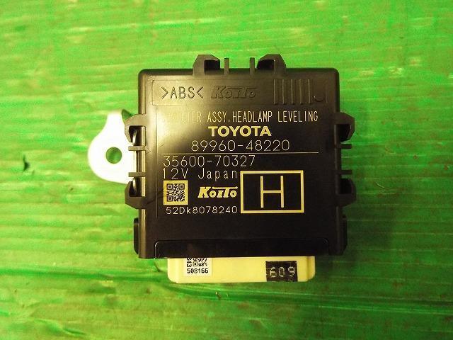 ハリアー DBA-ZSU60W ヘッドランプレベリングコンピューター プレミアム 標準仕様 3ZR-FAE 202 89960-48220拍卖