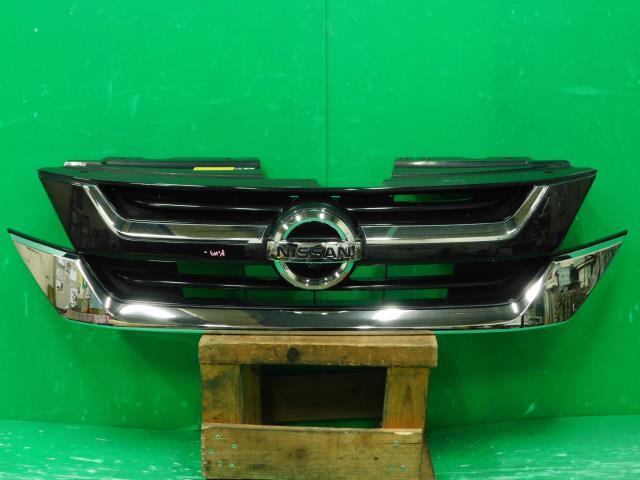 セレナ DAA-GC27 ラジエータグリル X 8人 MR20DD RBR 62310-5TA0B拍卖