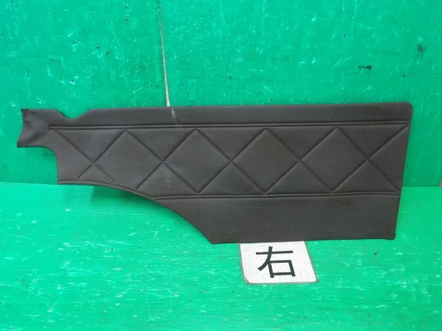 ランドクルーザー P-HJ61V 右トランクトリム VXハイルーフ 4WD 5人 12H-T 045 62510-90A46-06拍卖