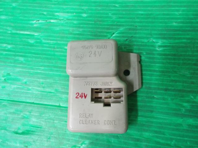 ランドクルーザー P-HJ61V ヘッドライトクリーナコントロールリレーASSY VXハイルーフ 4WD 5人 12H-T 045拍卖