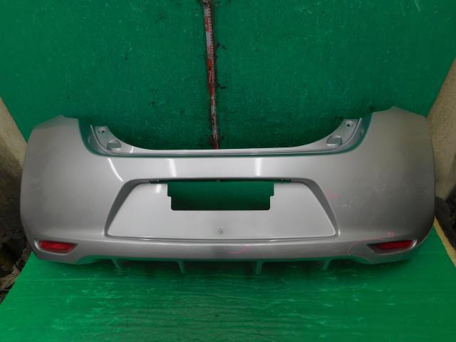 リーフ ZAA-AZE0 RバンパーASSY S EM57 K23 85022-3NK4E拍卖