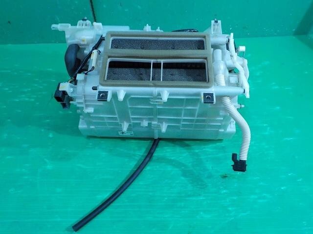 レンジャー TKG-GC9JKAA A/Cクーリングユニット ワイドキャブ 増トン車 24V J05E 87010-E0130拍卖