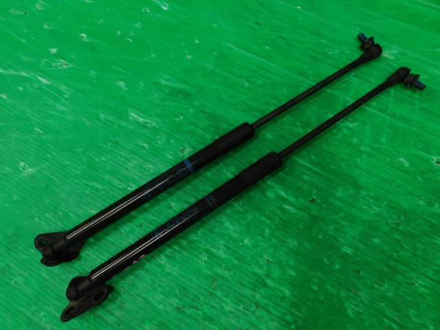 プリウス DAA-ZVW51 バックドアダンパー Aプレミアム 2ZR-FXE 070 68950-0W850拍卖