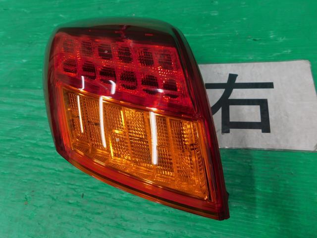 ムラーノ CBA-TZ51 右テールランプ 250XV QR25DE KH3 26550-1AM0B拍卖