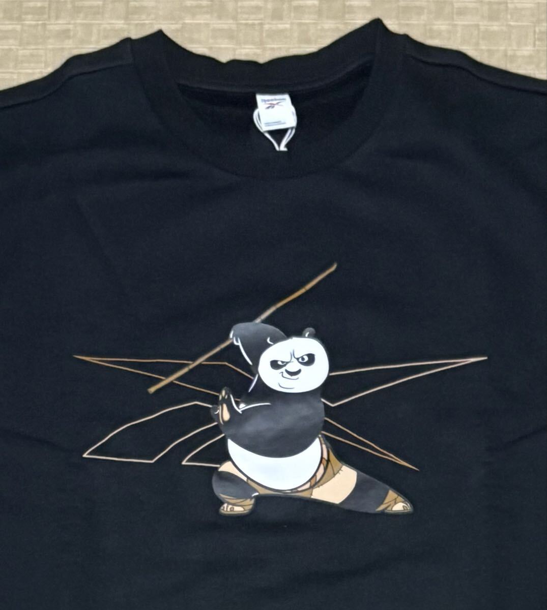 新品・2XL(XO)サイズ・サイズ・Reebok・リーボック・カンフー パンダ トレーナー拍卖