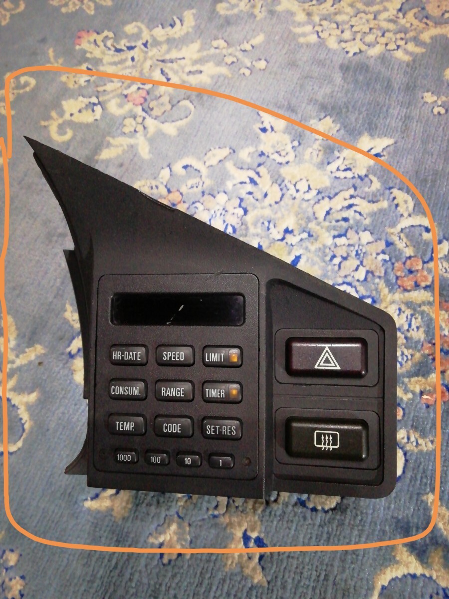 BMW 純正 E28 M 535 520 オンボードコンピューター ハザードスイッチ リアデフロスタースイッチ セット 画像で判断出来る方拍卖