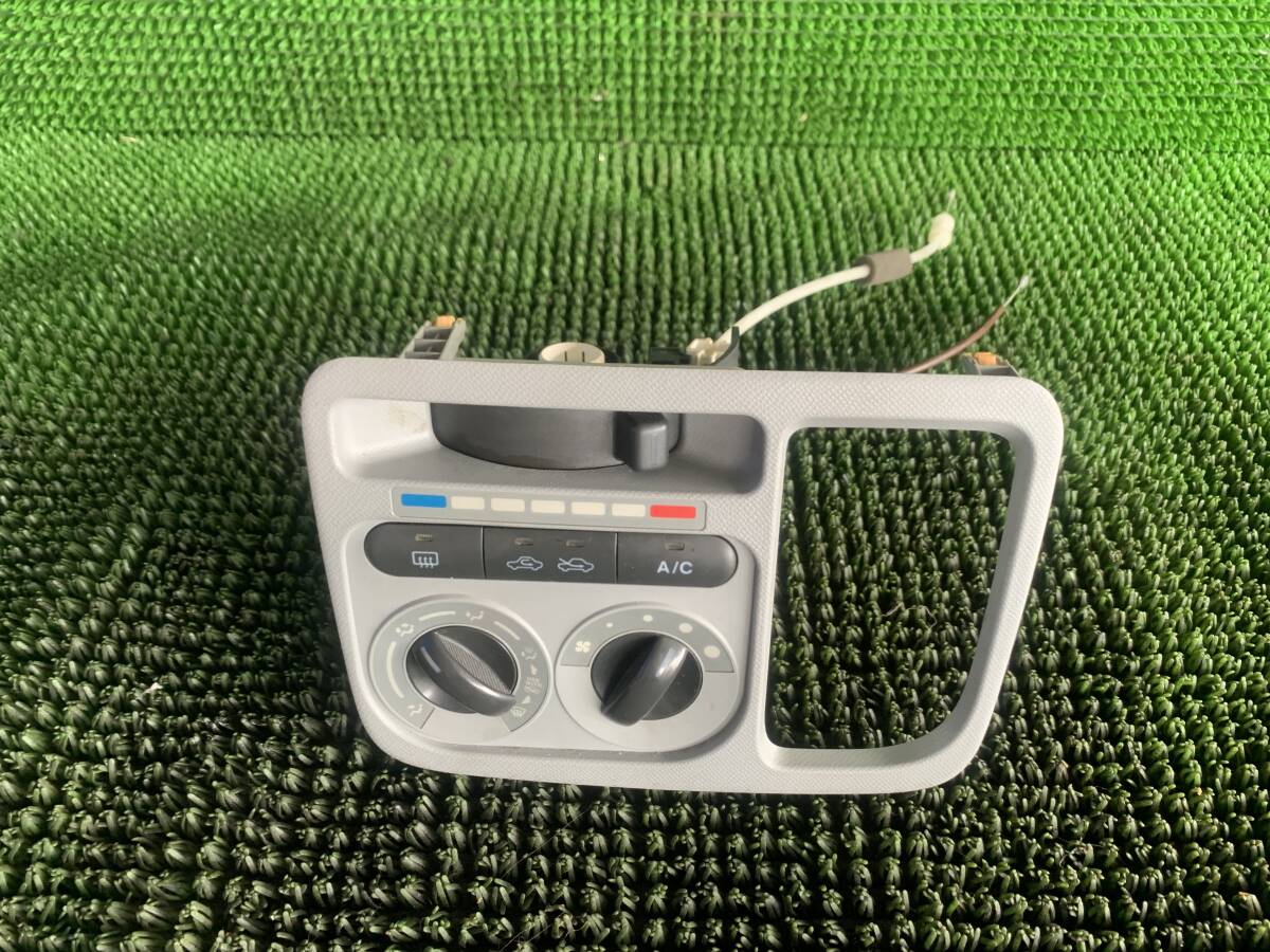 ●即決値段●Z6-1 スズキ ワゴンR MH23S MJ23S エアコンスイッチパネル クーラースイッチ拍卖