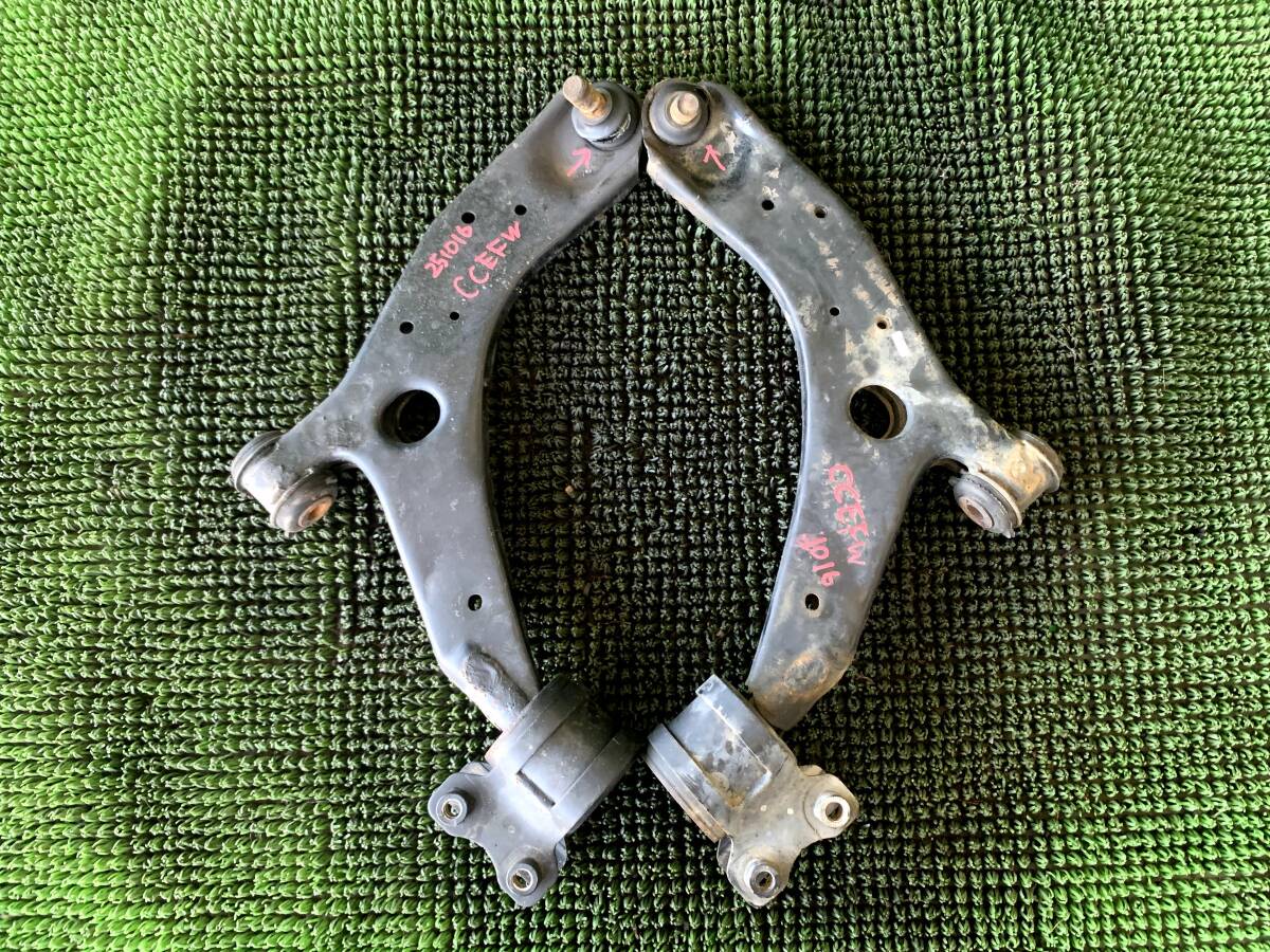 ●即決値段●ブーツ割れ● 251016 マツダ ビアンテ CCEFW フロント ロアアーム 左右セット ロワアーム 左右 拍卖