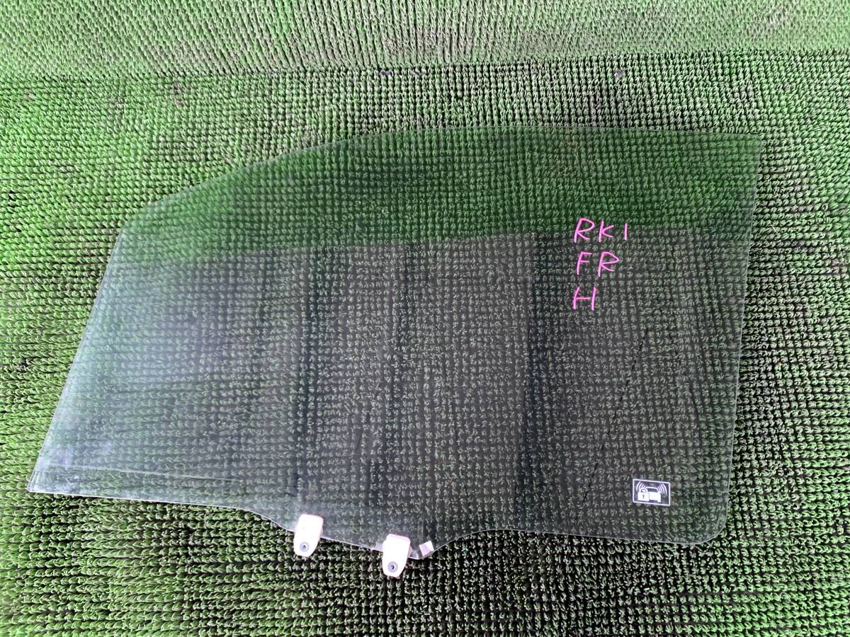 ●即決値段●Z10-4 ホンダ ステップワゴン RK1 RK5 フロント ドア ガラス 右 フロント右 運転席側 FR 前右拍卖