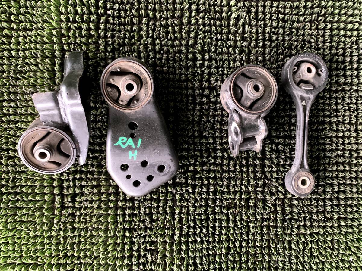 ●即決値段● Z2-1スバル プレオ RA1 エンジンマウント ミッションマウント 4個セット拍卖