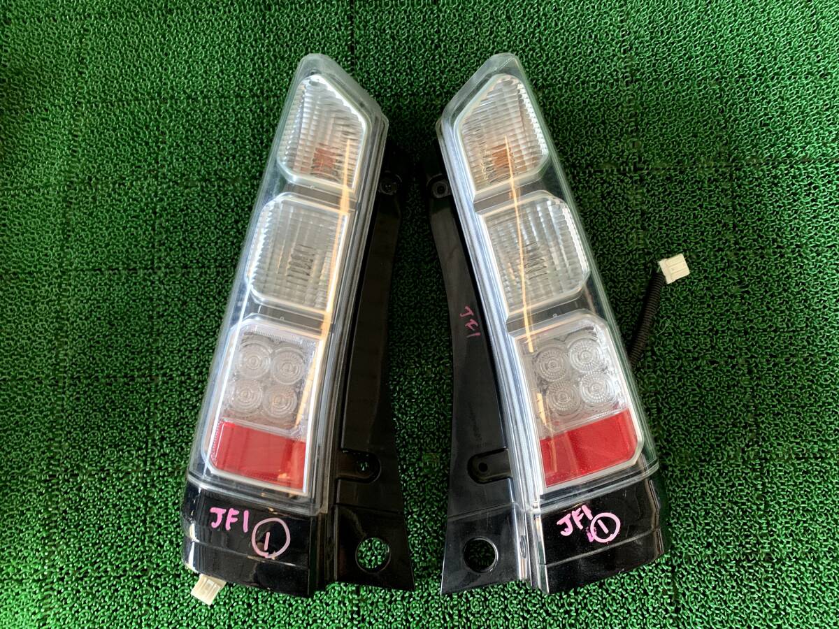 ●即決値段●動作OK● ① ホンダ N-BOX Nボックス JF1 JF2 テールライト ランプ レンズ 左右 セット左 右拍卖