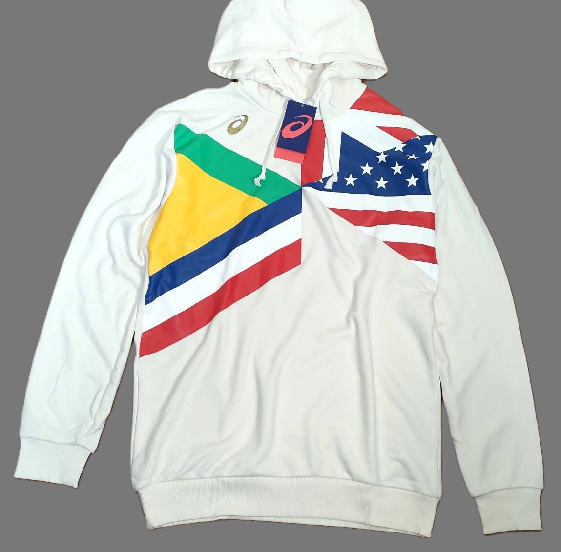 値下処分 定価8,250円 アシックス フラッググラフィック スウェットジャケット 2031B810 メンズXL 秋冬向け拍卖