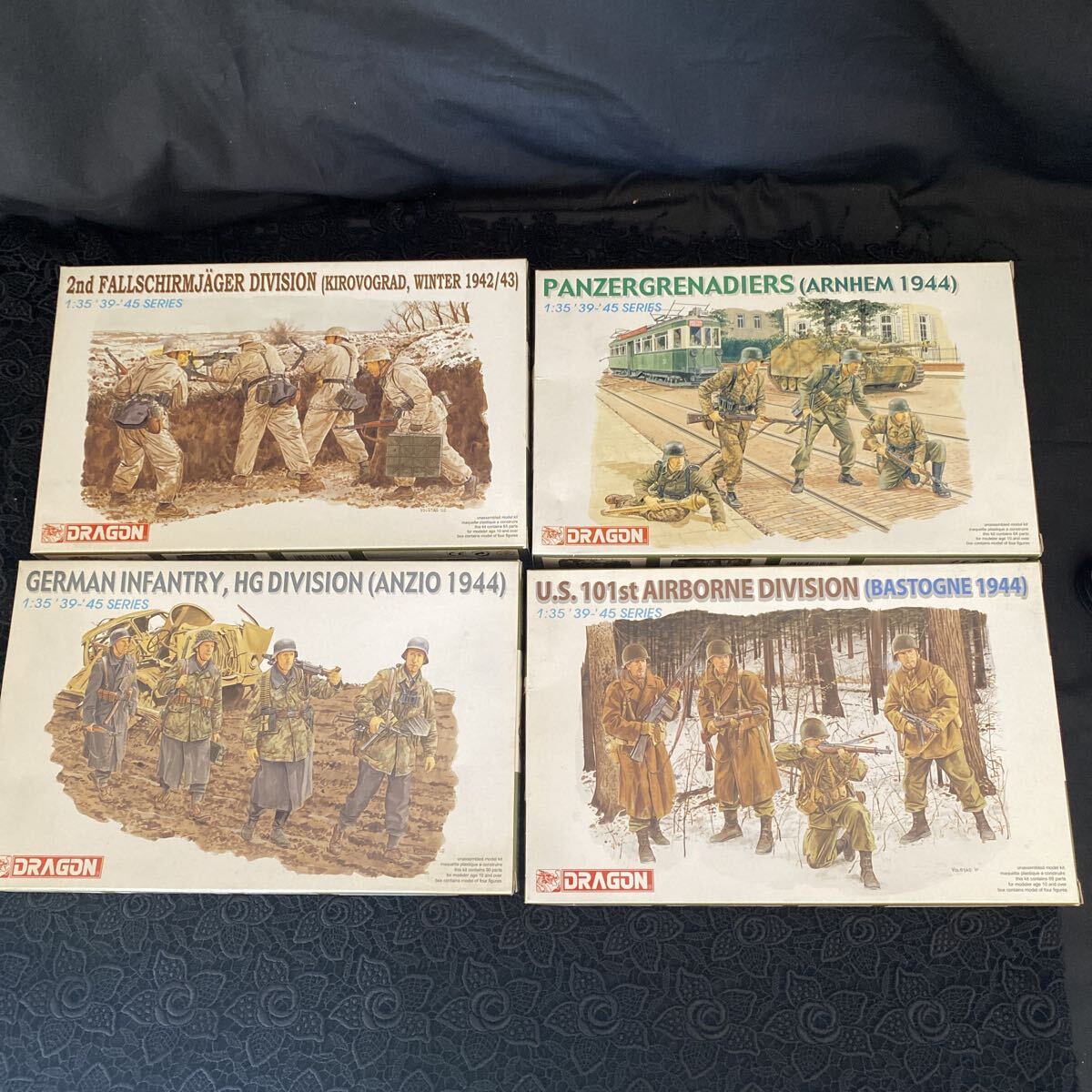 ドラゴンモデルズのプラスチックモデルキットスケールは1/35 プラモデル 未組立 4個セット拍卖