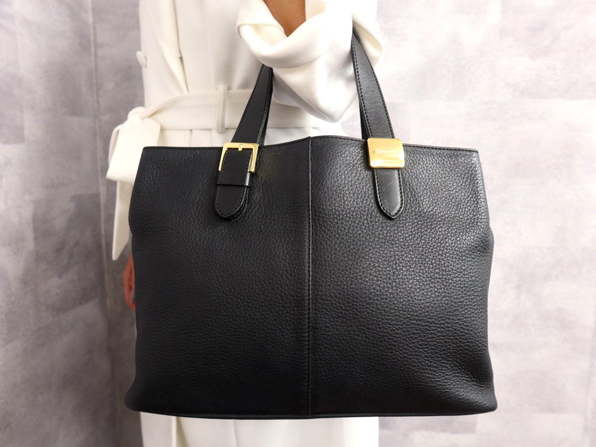 ●超美品●BURBERRY バーバリー●ロゴプレート●内ノバチェック●カーフ レザー 本革●ハンド バッグ●黒●ゴールド金具●B5 収納●Js61965拍卖