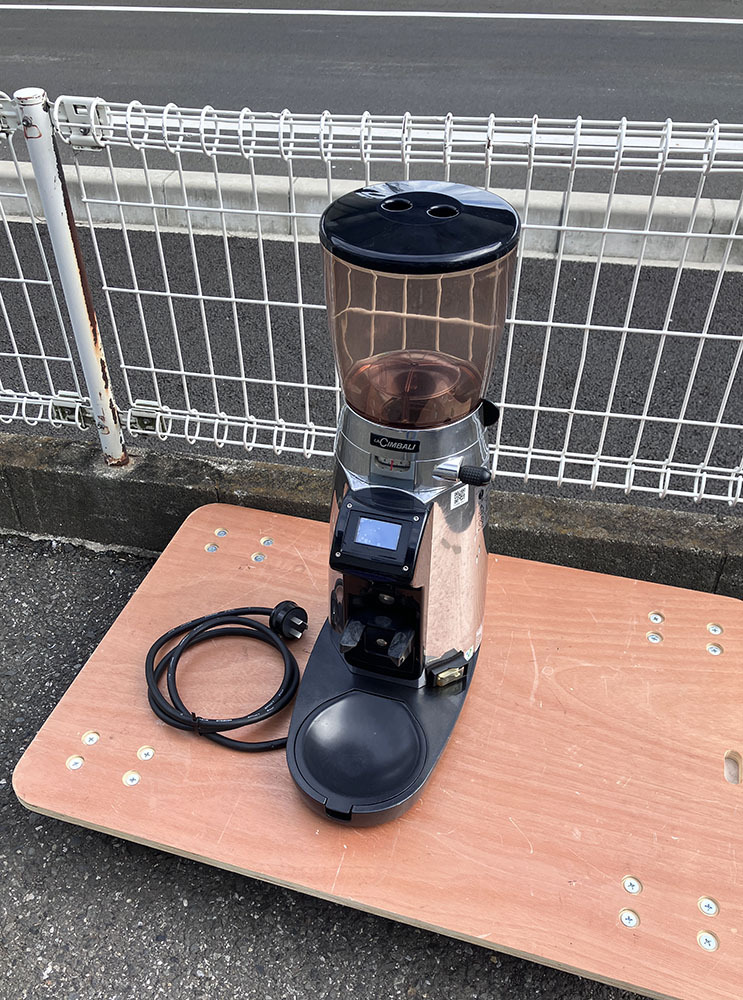 2022年製 ラ・チンバリ エスプレッソ専用オンデマンドミル MOD-2 単相200V 幅215 奥行405 高さ625 FMI コーヒーマシン 業務用 中古拍卖