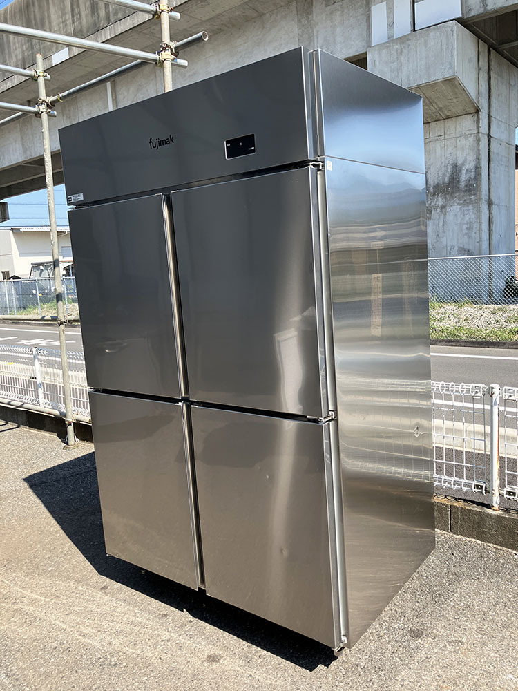 2018年製 フジマック 水冷式 縦型冷凍庫 FRF1280K3-W 三相200V 幅1200 奥行805 高さ1950mm 4ドア 厨房 業務用 中古 拍卖