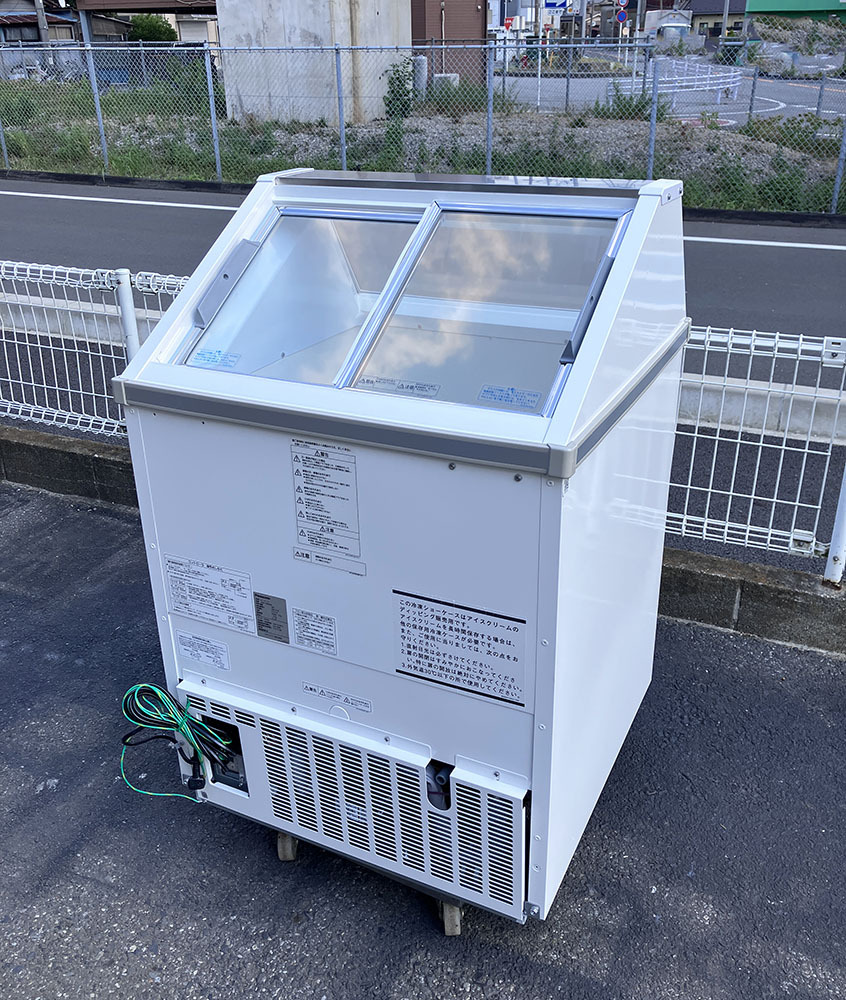 即決 2024年製 パナソニック 冷凍ショーケース SCR-VD6NA 100V 幅712 奥行686(+100) 高さ1055 ディッピング型 109L アイス 業務用 中古拍卖