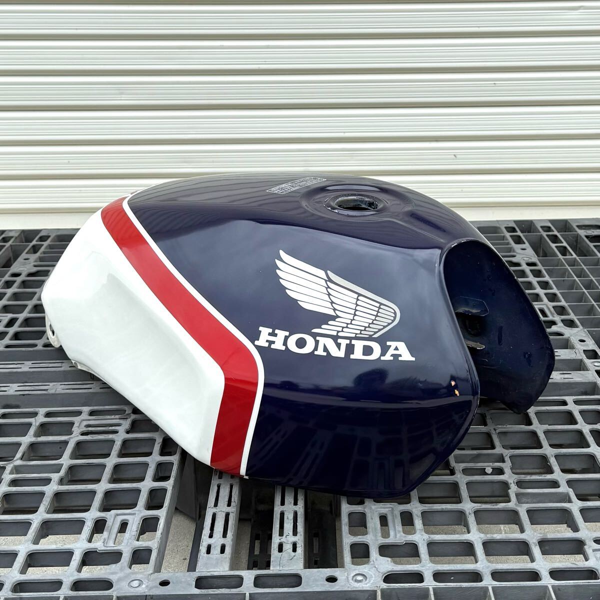CBX400F CBX550F ガソリンタンク 実動外し 燃料タンク フューエルタンク PC04 NC07 HONDA ホンダ 拍卖