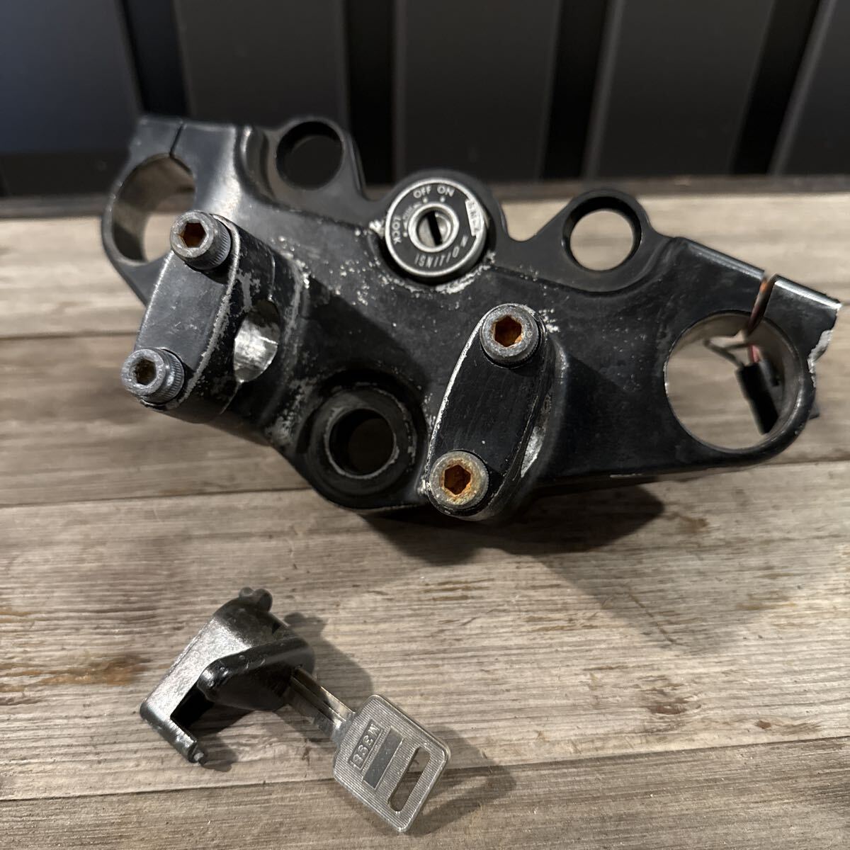 スズキグラストラッカー キーシリンダーメイン/ヘルメットロック/トップブリッジセット 拍卖