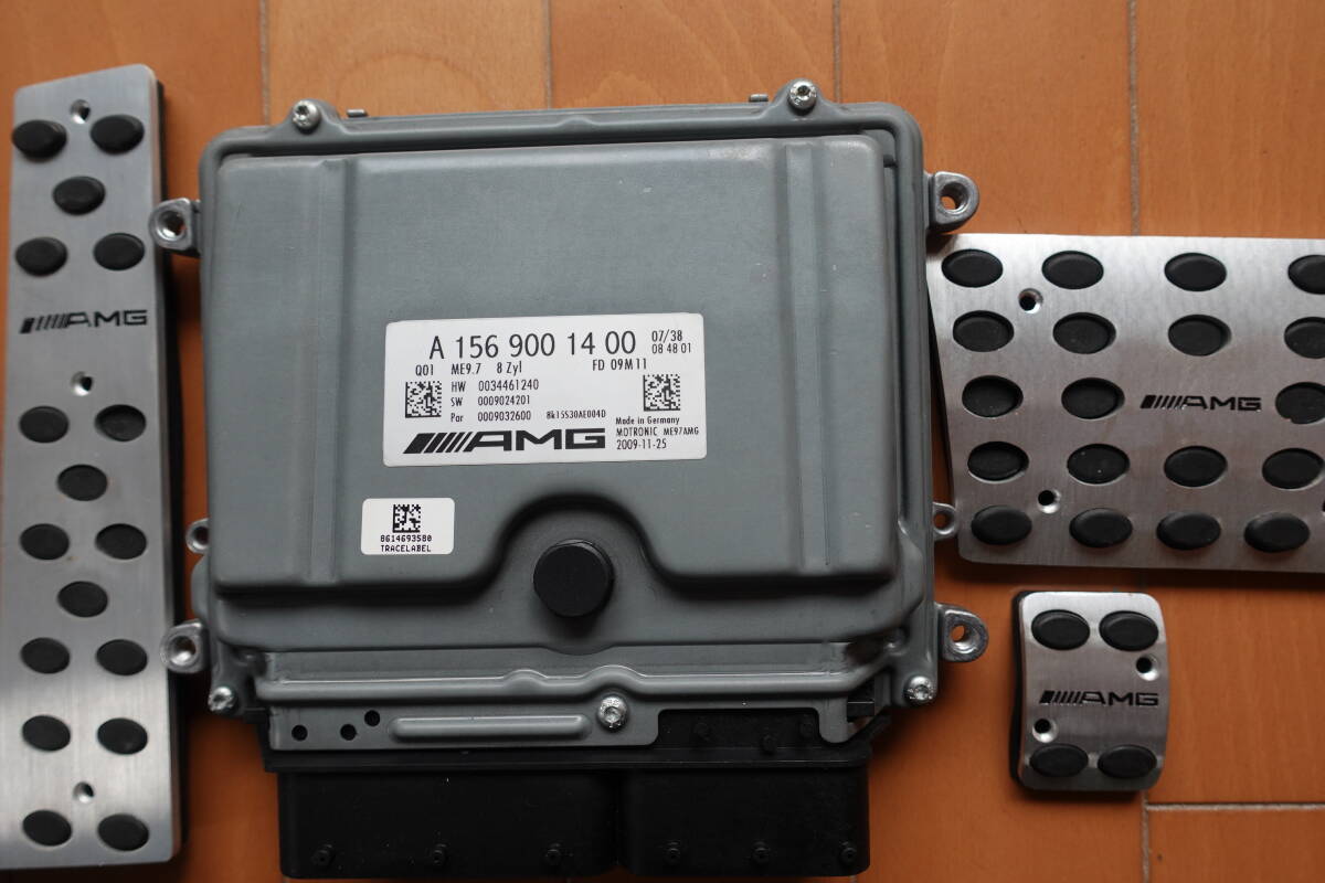 注目C63AMGデジテックECUチューン済み純正エンジンコンピューター、純正ESPコンピューター、AMGペダルのセット ベンツ Benz 特別セール拍卖