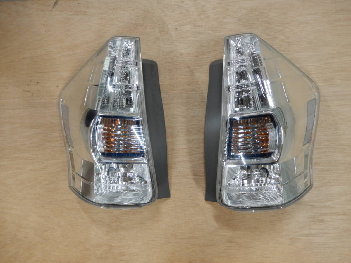 美品!プリウスアルファ 左右 テールランプ 拍卖