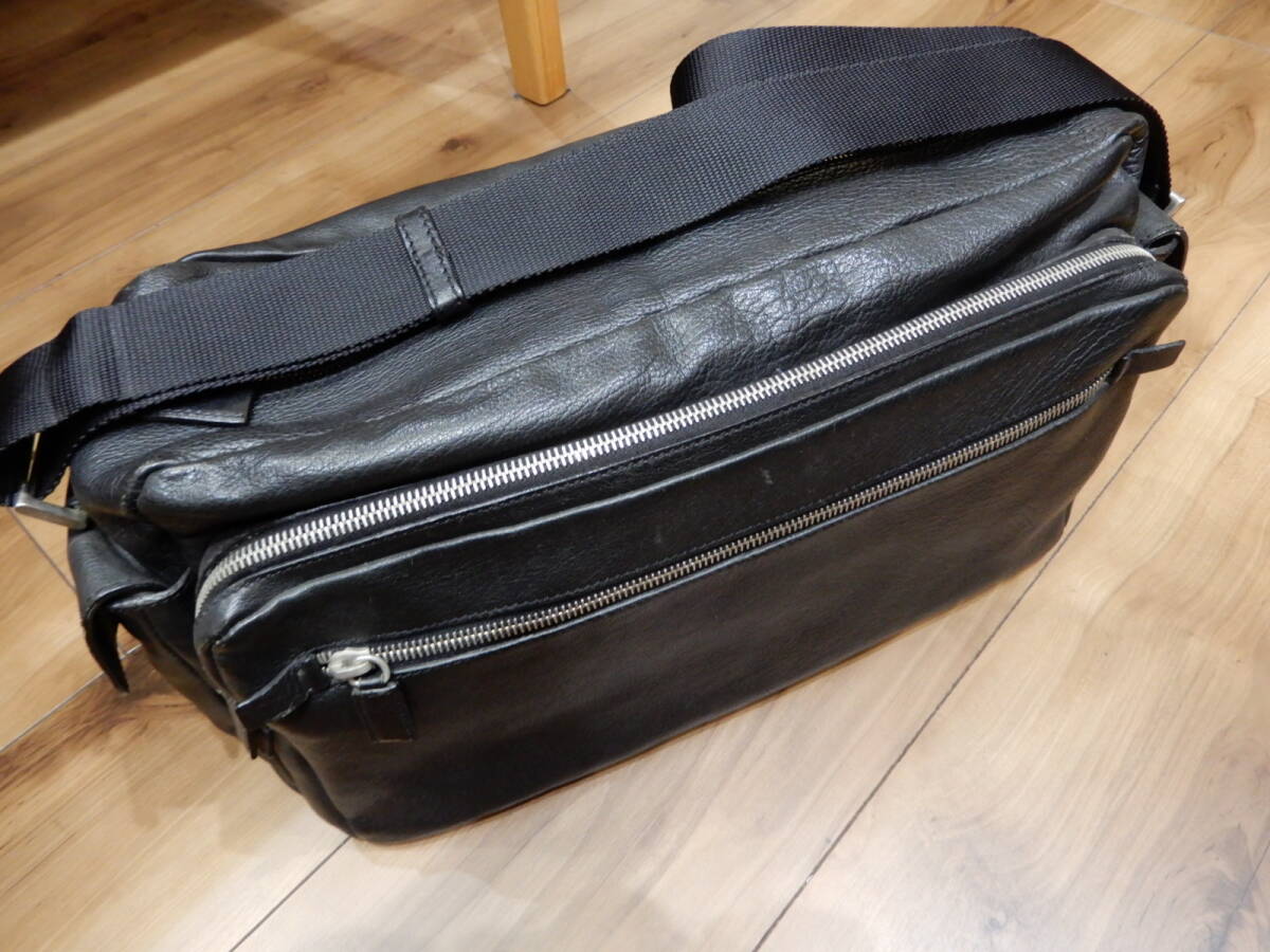 PRADA プラダ ショルダーバック オールレザー拍卖