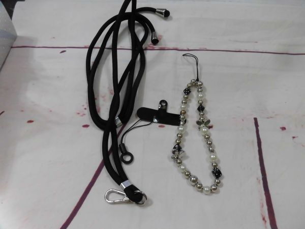 1034 スマホ カメラ用ストラップ2点拍卖