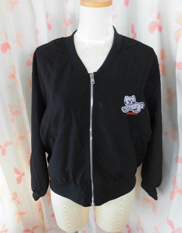 933 205 ZERO猫のアップリケの付いたジャンパー サイズM~L拍卖