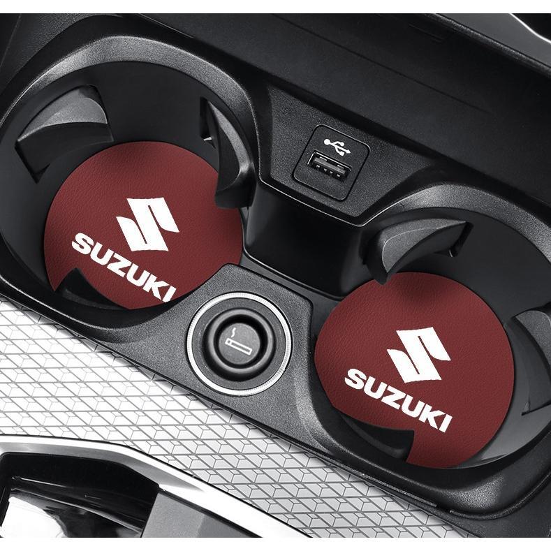 スズキ SUZUKI 鈴木 車用 カップパッド ドリンクホルダー コースター 専車ロゴ ロゴ入り 丸型 車用ノンスリップ レザー 2枚セット拍卖