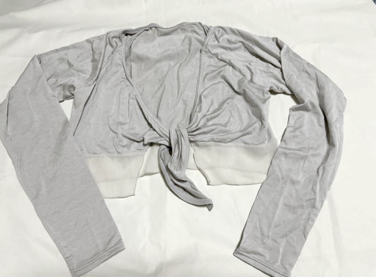 新品 チャコット★9,350円 切替しカシュクール M シルバーグレー拍卖