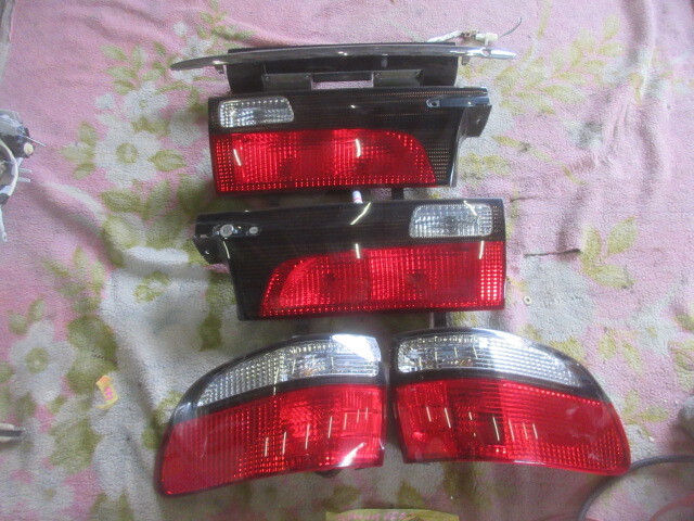 ★R7A9317 TCR20W エスティマ 純正テール、フィニッシャーセット 難あり 後期 TCR10W コイト28-121/28-122 修理やストック等に拍卖