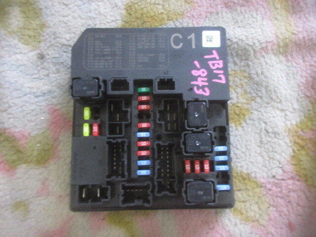 ★R7A9327 TB17 シルフィ 純正IPDM ヒューズボックス OBDⅡ確認済 修理やストック等に拍卖