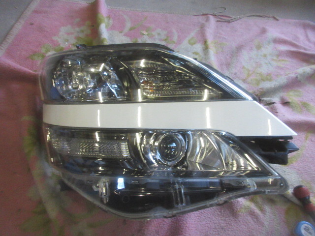 ★R7Y257 GGH20W ヴェルファイア 純正右ヘッドライト イチコー58-24 修理やストック等に拍卖
