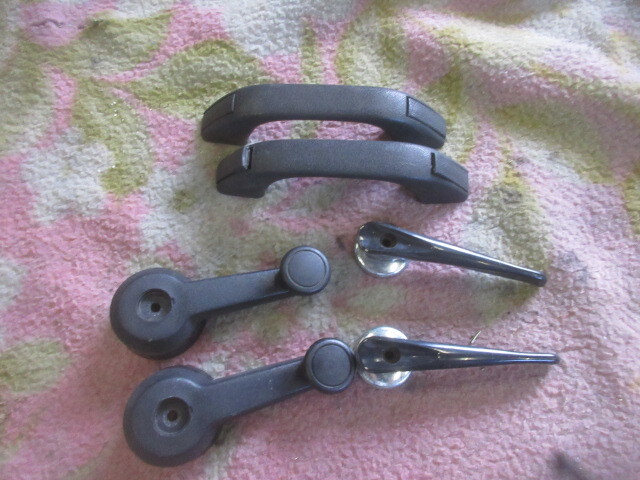 ★R7Y258 ローバーミニ 純正インナーハンドル、手巻きハンドルセット クルクルハンドル 取って 修理やストック等に拍卖