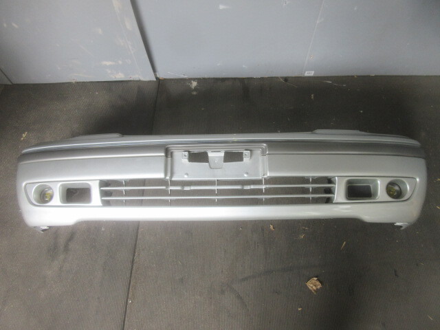 ★R7Y271 JCG11 プログレ 純正フロントバンパー フォグランプ付き JCG10 修理やストック等に拍卖