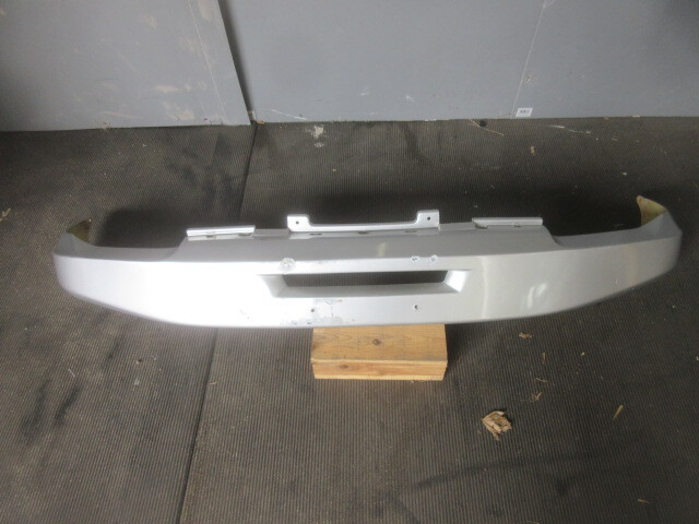 ★R7Y272 JB23W ジムニー 社外品FRPフロントバンパー JJ 修理やストック等に拍卖