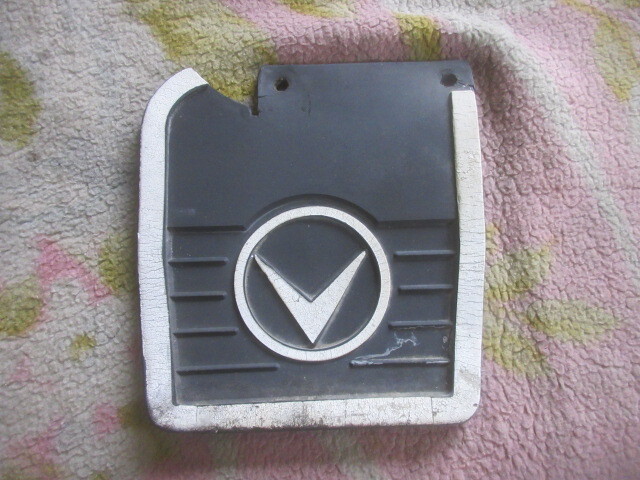 ★R7Y323 ボルボアマゾン 純正リア左泥除け マッドガード コレクションや修理やストック等に拍卖