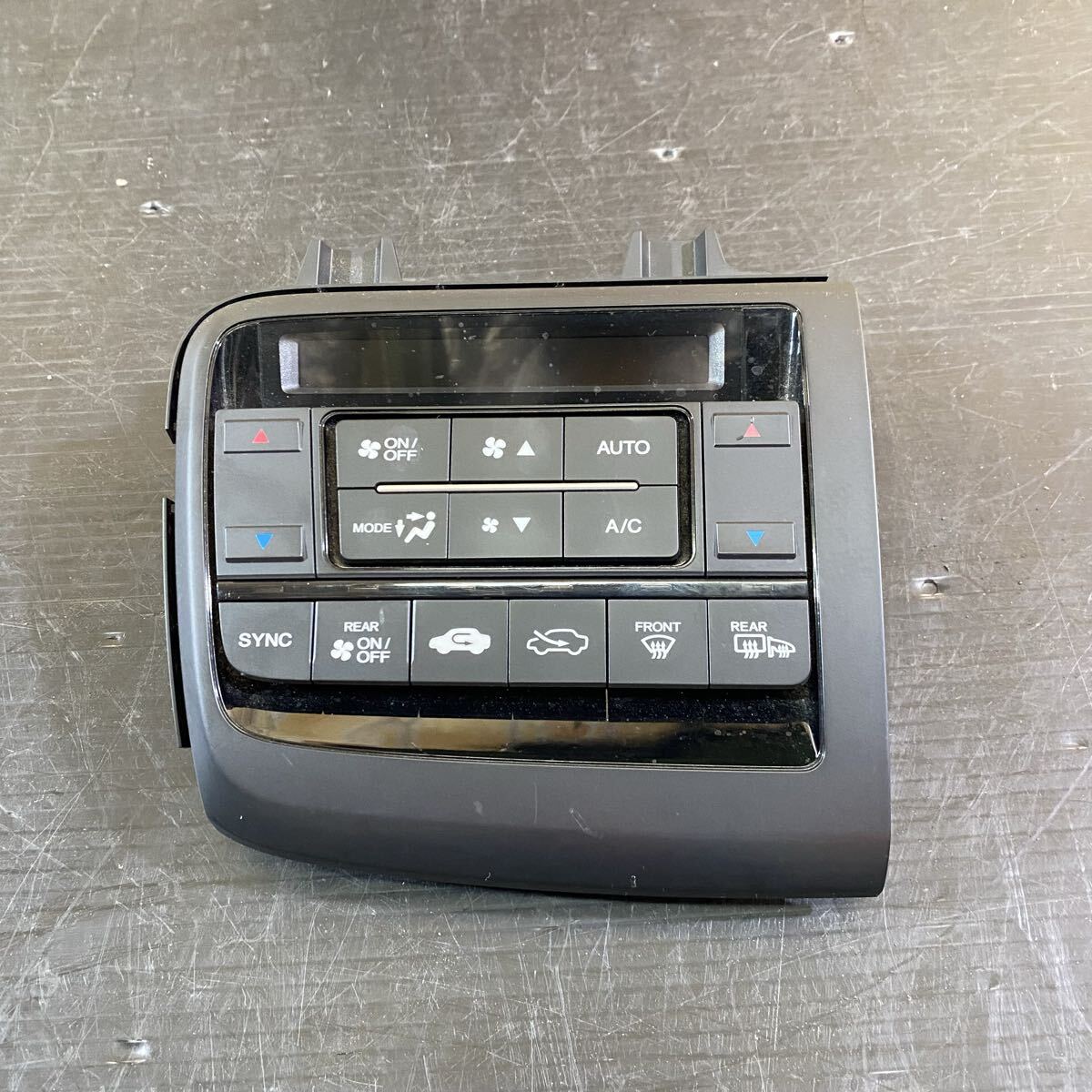 ステップワゴン STEPWGN 《RP1》エアコンパネル エアコンスイッチ 1-10-25 《色 NH788P》拍卖